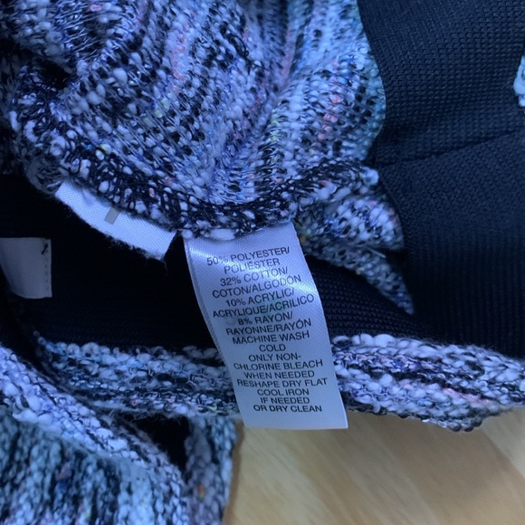 LOFT Boucle pocket skirt - Picture 6 of 8